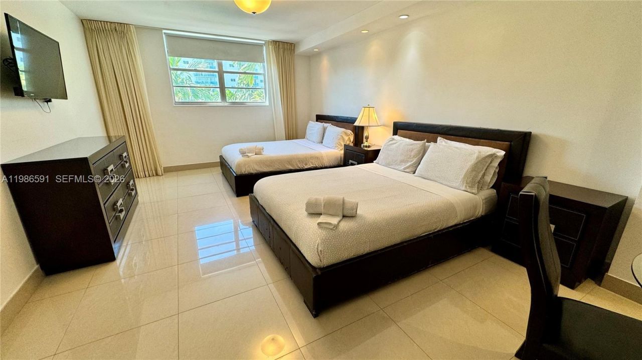 19370 Collins Ave , Unit 204, Sunny Isles Beach, FL 33160 Photo