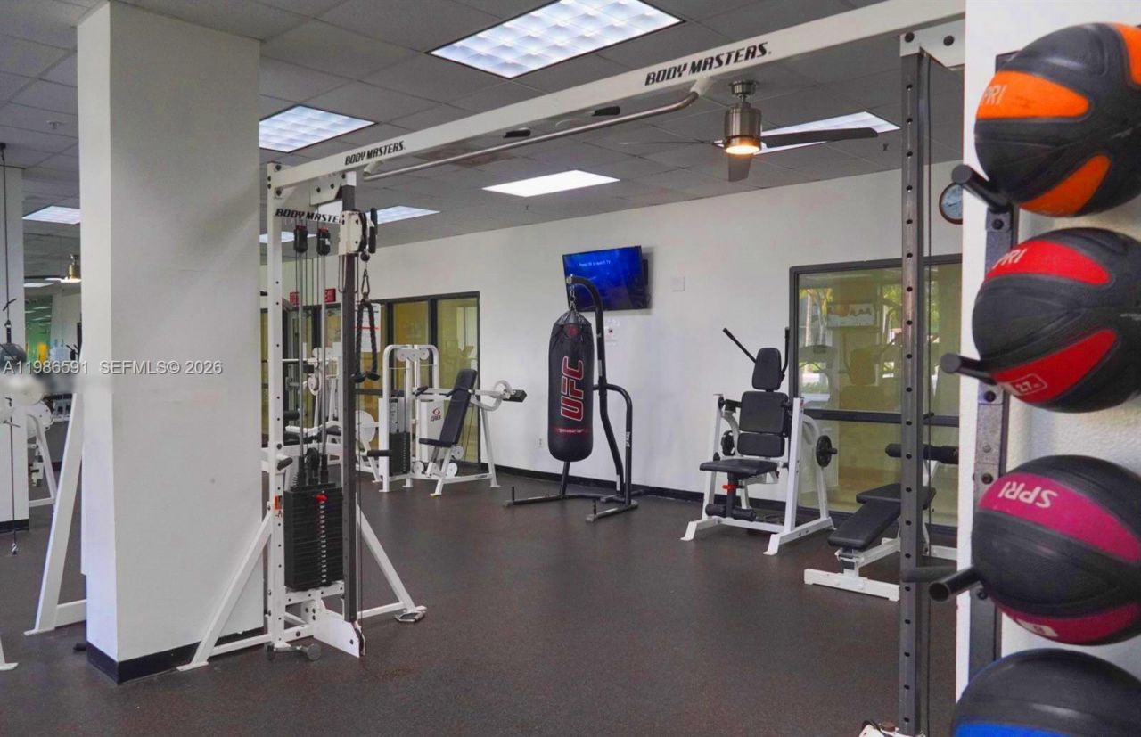 19370 Collins Ave , Unit 204, Sunny Isles Beach, FL 33160 Photo