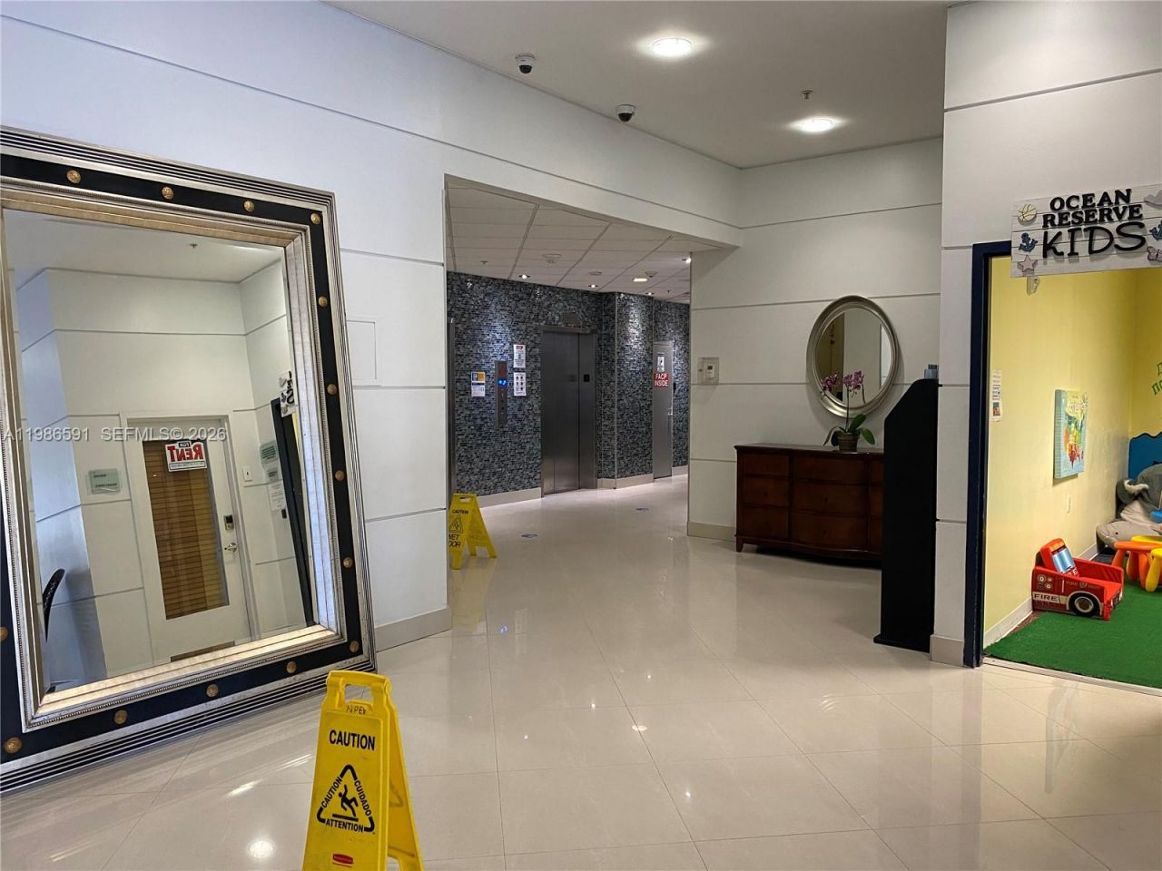 19370 Collins Ave , Unit 204, Sunny Isles Beach, FL 33160 Photo