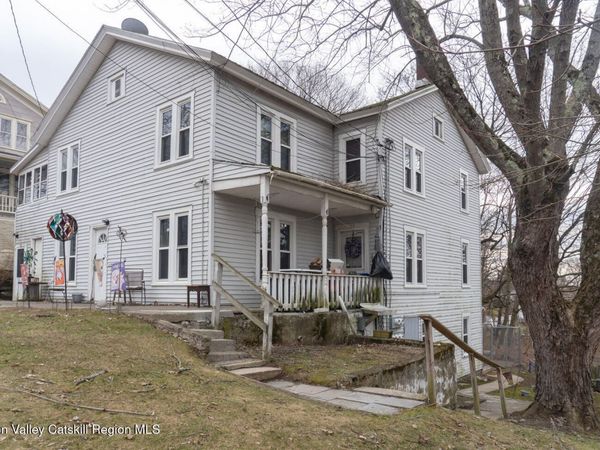 7 Ellsworth St , Philmont, NY 12565