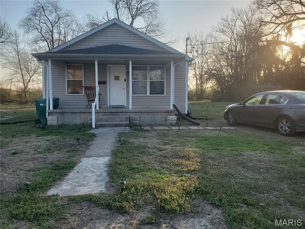 546 Mildred Avenue , Cahokia, IL 62206