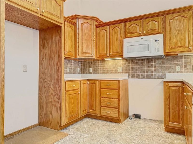 19 Laurel Bend, Urbana, OH 43078 Photo 23