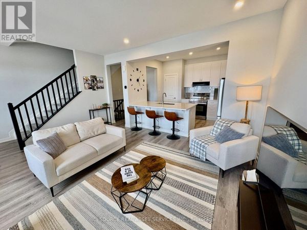 617 Quilter Row, Ottawa, ON K0A2Z0