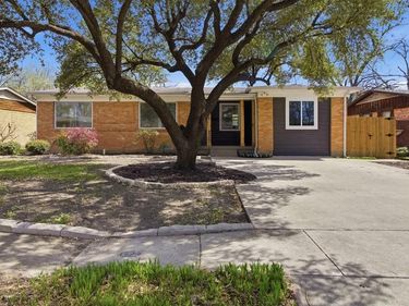 10969 Park Oak Circle, Dallas, TX 75228