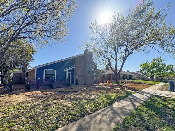 1129 Yorkshire Drive, Carrollton, TX 75007