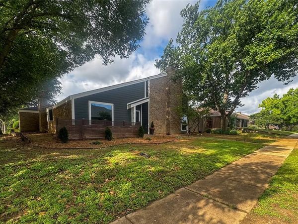 1129 Yorkshire Drive, Carrollton, TX 75007