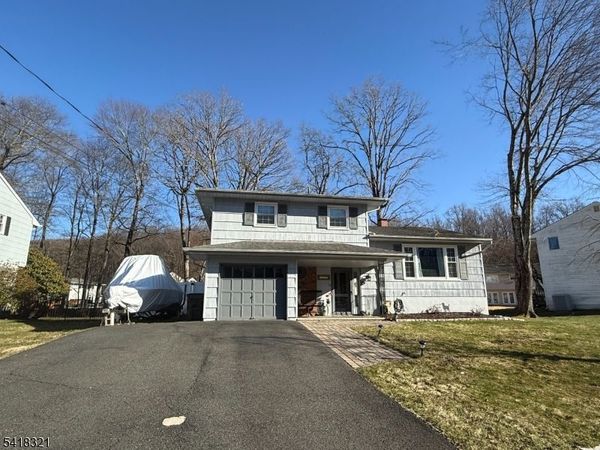 10 Downstream Dr, Mount Olive, NJ 07836