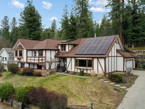 10048 N Seminole Dr, Spokane, WA 99208