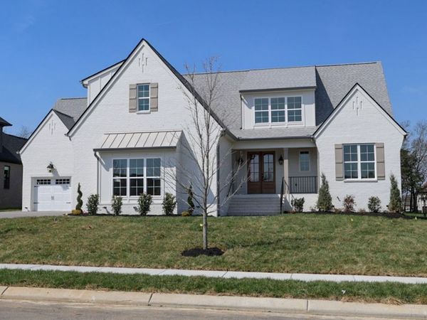 1006 Stone Creek Ln, Lebanon, TN 37087