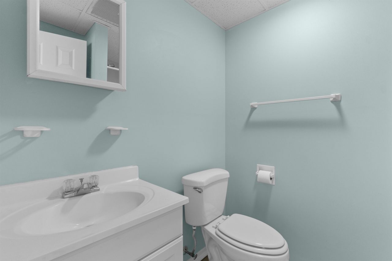 1974 Avocet Dr. Photo 31