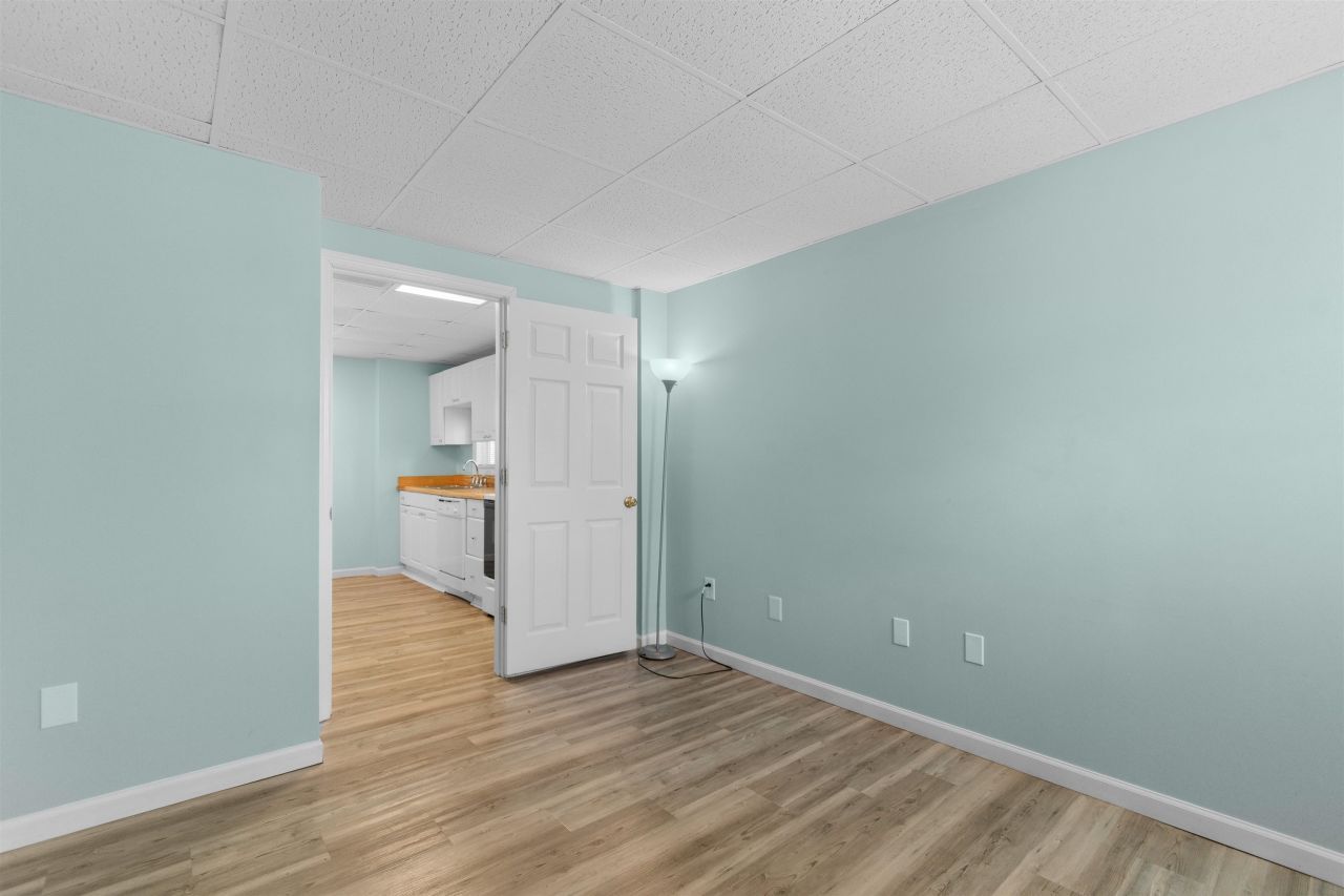 1974 Avocet Dr. Photo 40