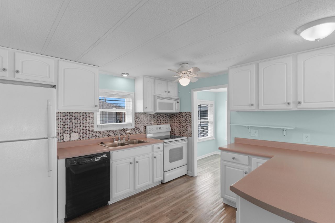 1974 Avocet Dr. Photo 8