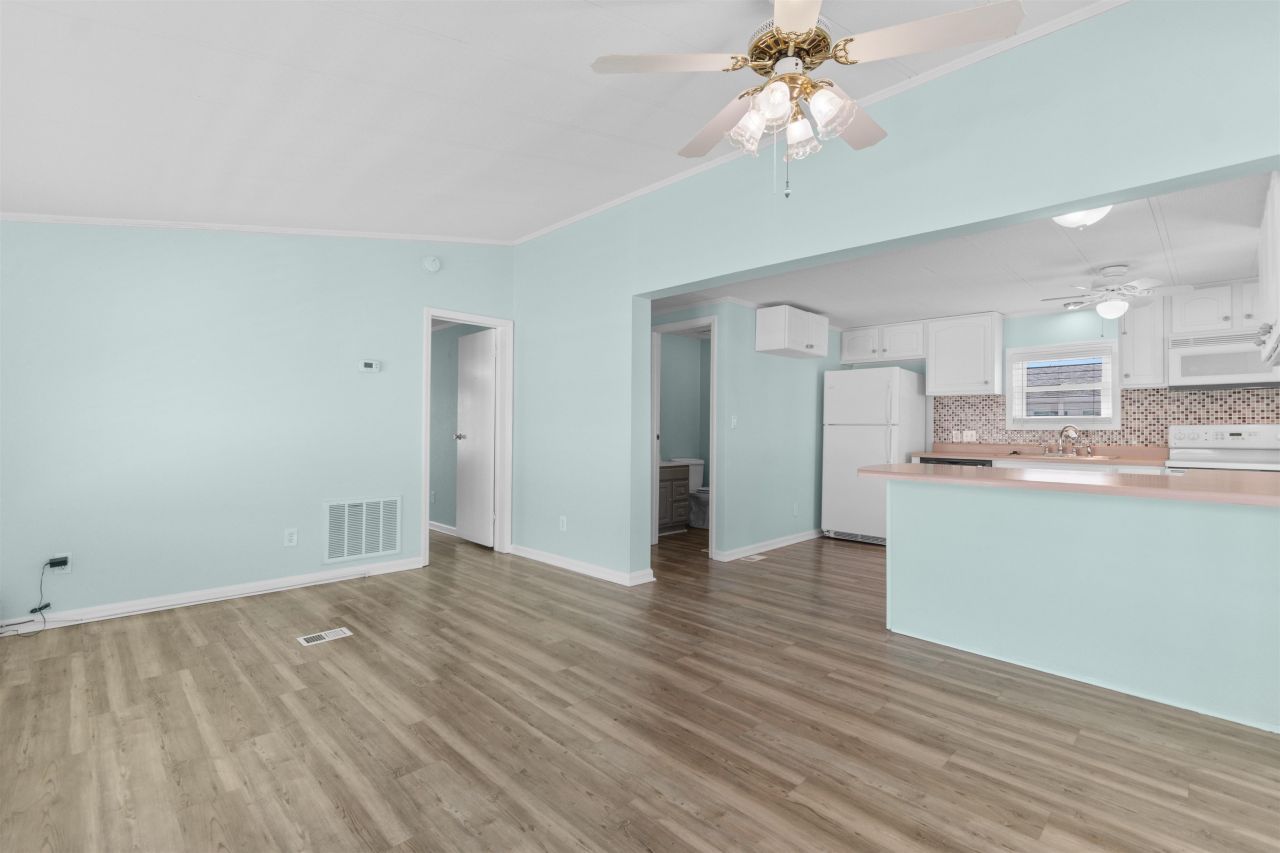 1974 Avocet Dr. Photo 9