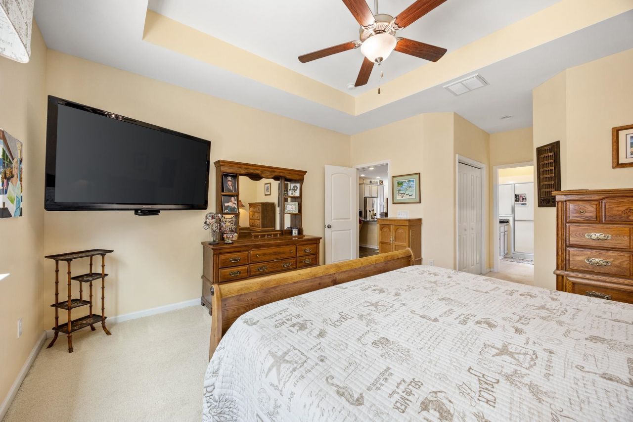 188 Machrie Loop Photo 23