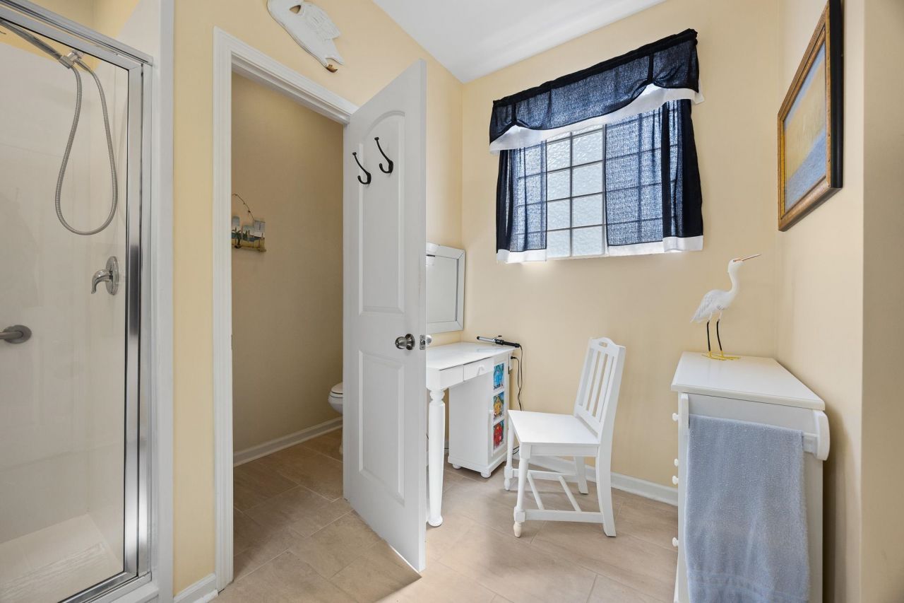 188 Machrie Loop Photo 26