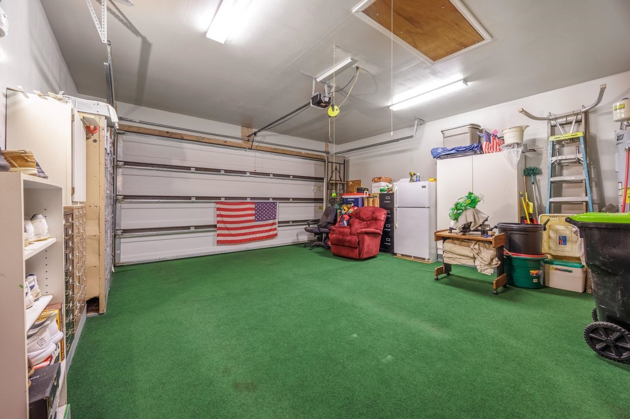 188 Machrie Loop Photo 40