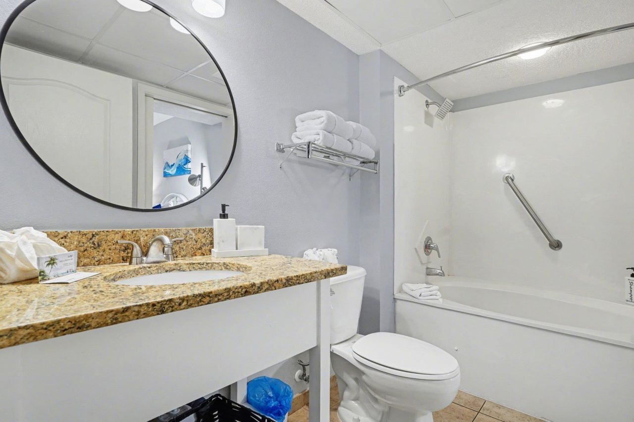 2504 N Ocean Blvd.  Photo 18