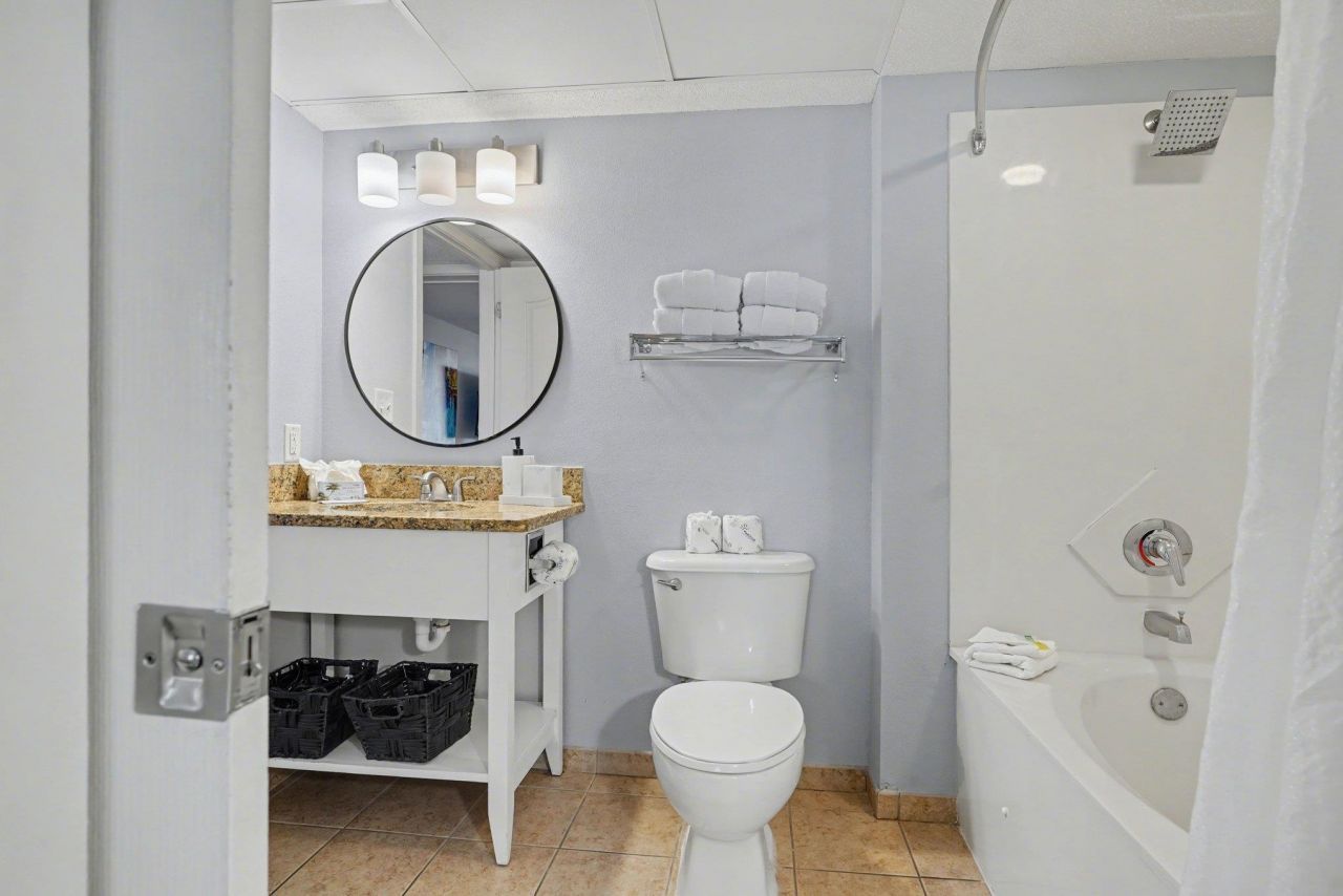 2504 N Ocean Blvd.  Photo 19