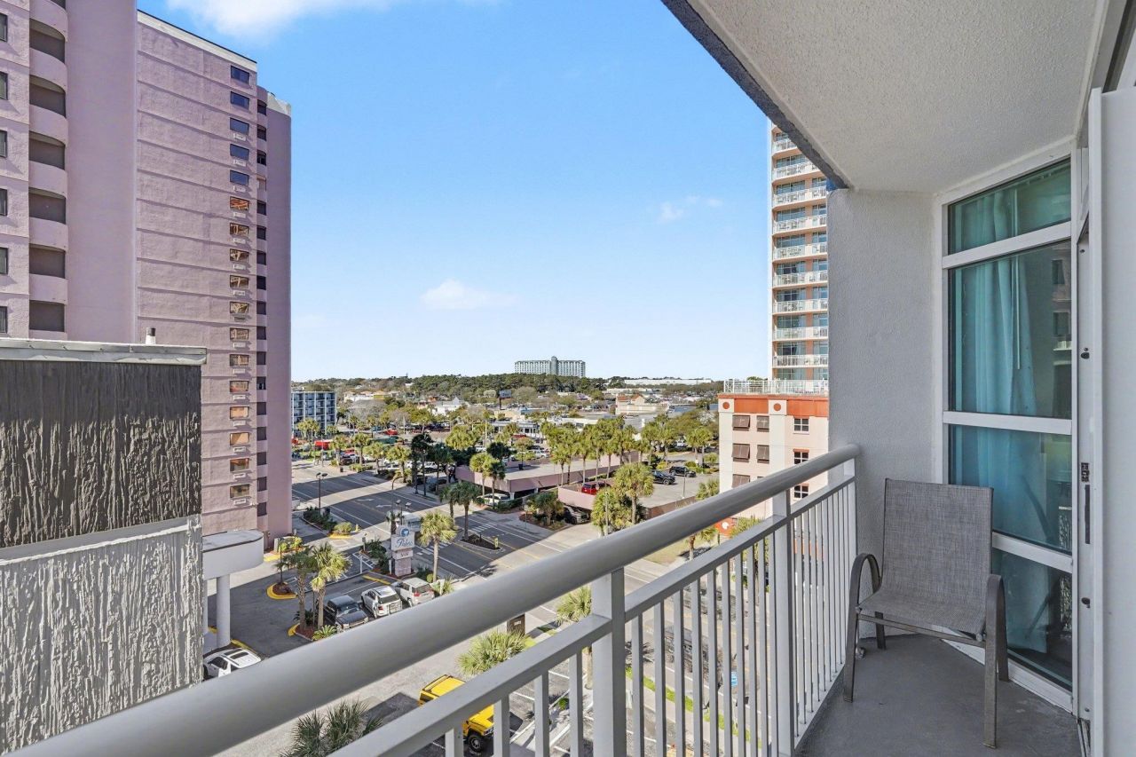 2504 N Ocean Blvd.  Photo 22