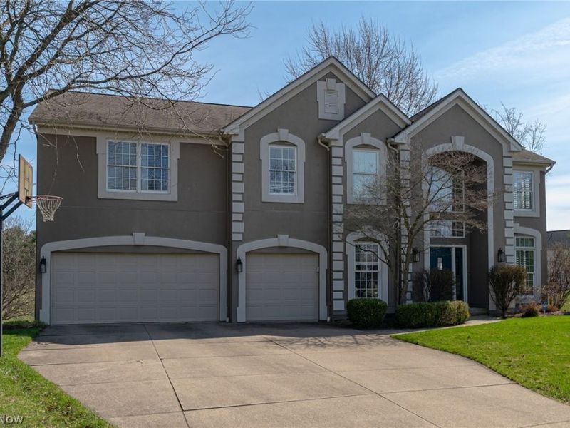 21711 Woodfield Trail , Strongsville, OH 44149 Photo 2
