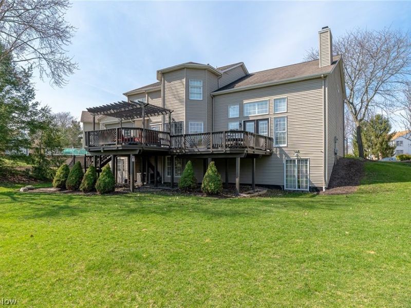 21711 Woodfield Trail , Strongsville, OH 44149 Photo 3