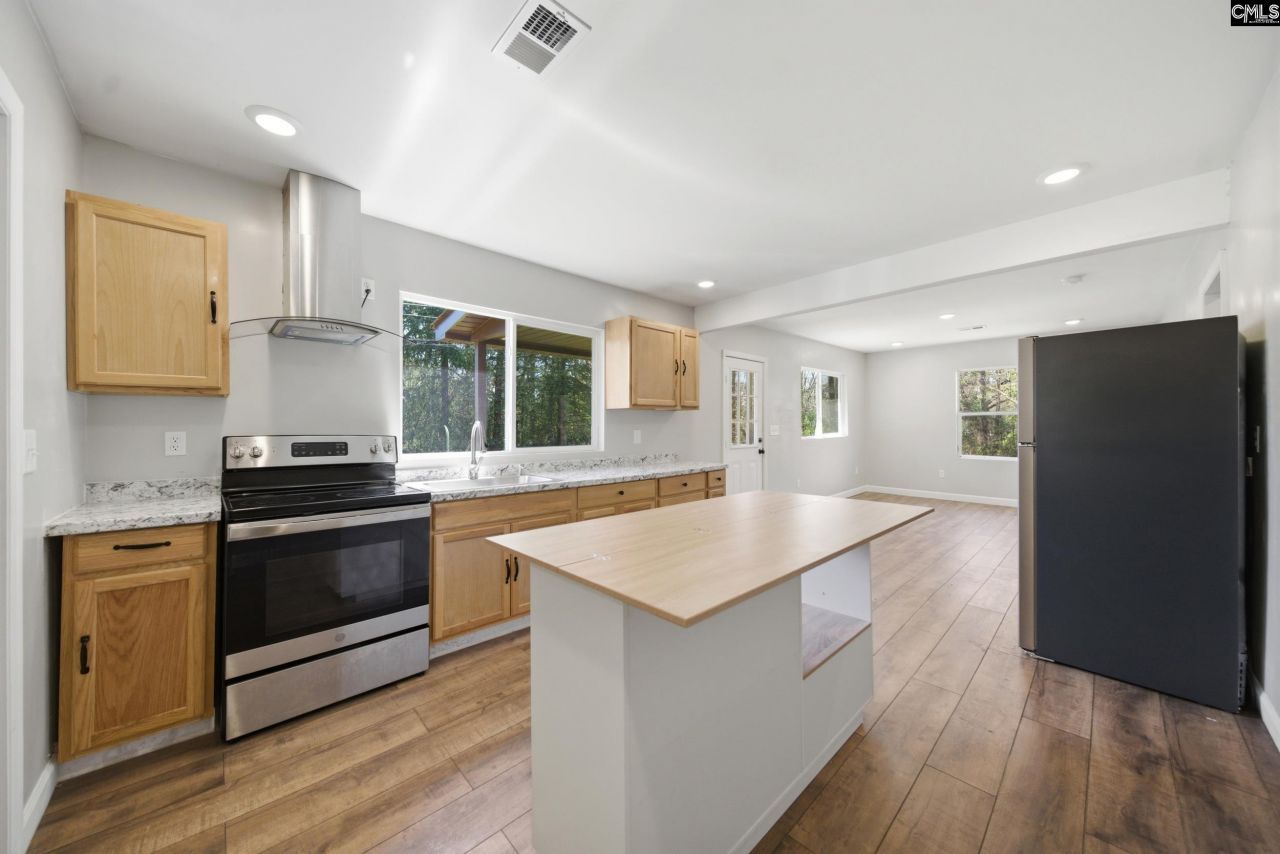 2309 Wallace Street  Photo 6