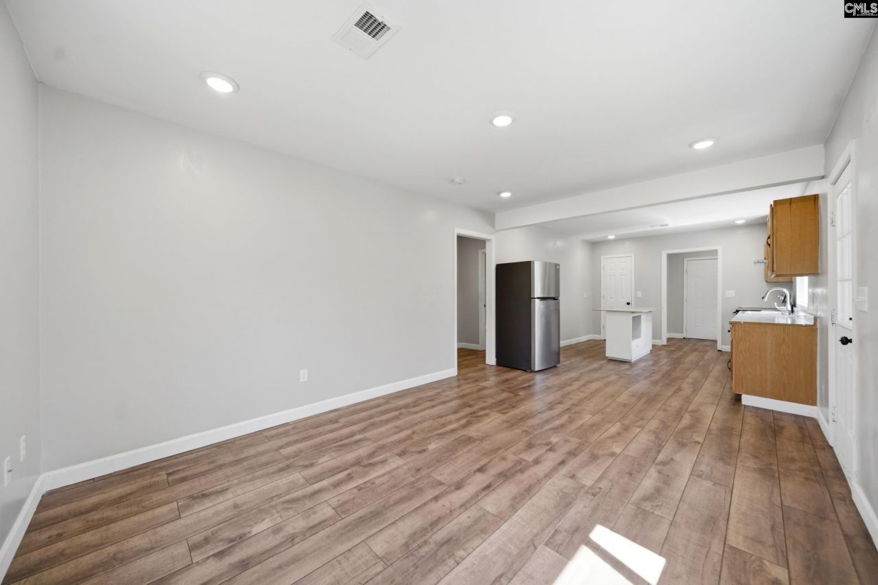 2309 Wallace Street  Photo 7