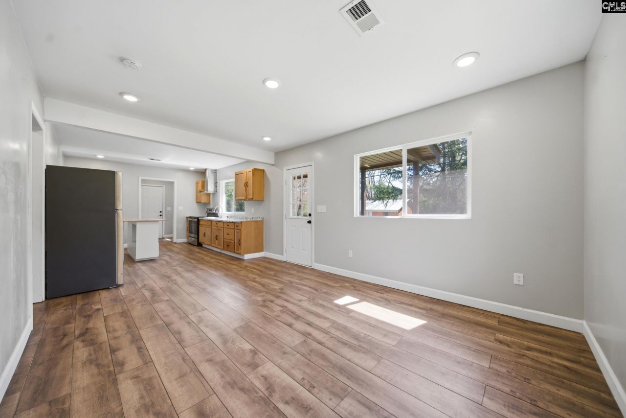 2309 Wallace Street  Photo 8