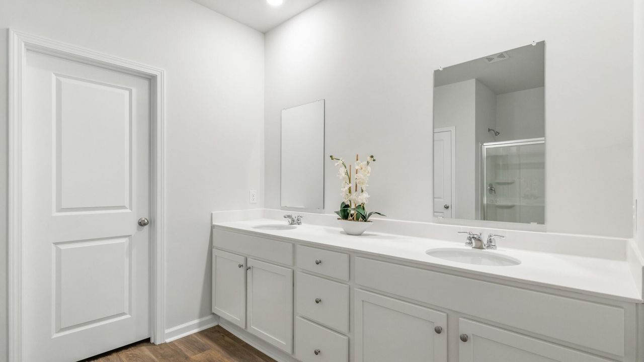 3919 Aberfeldy Lane Photo 6