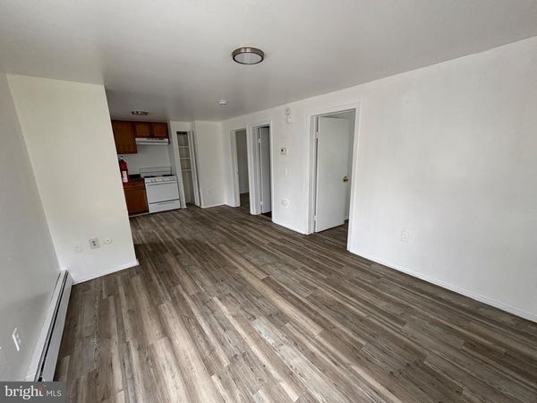 120 E MAIN STREET, Unit B, WRIGHTSTOWN, NJ 08562