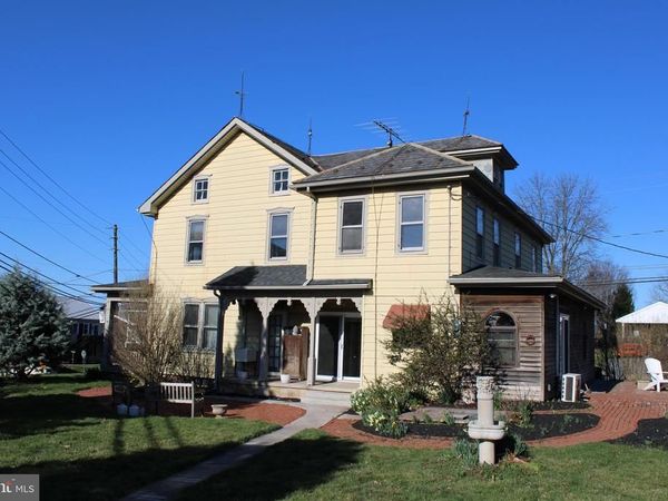 564 W MAPLE GROVE ROAD , DENVER, PA 17517