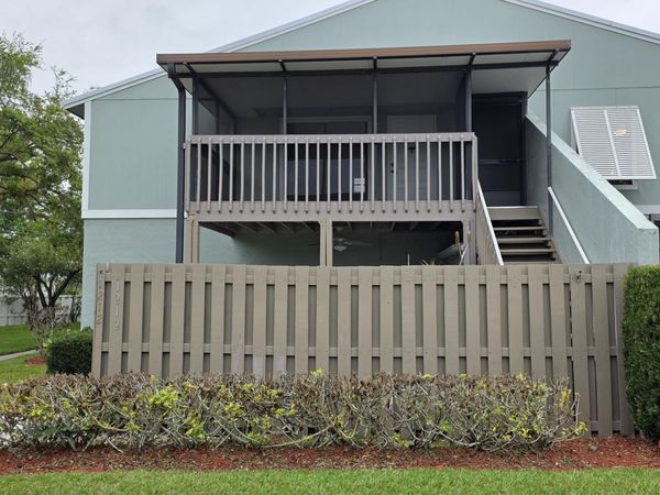 1212 Breezy Way, Unit 7h, Sebastian, FL 32958