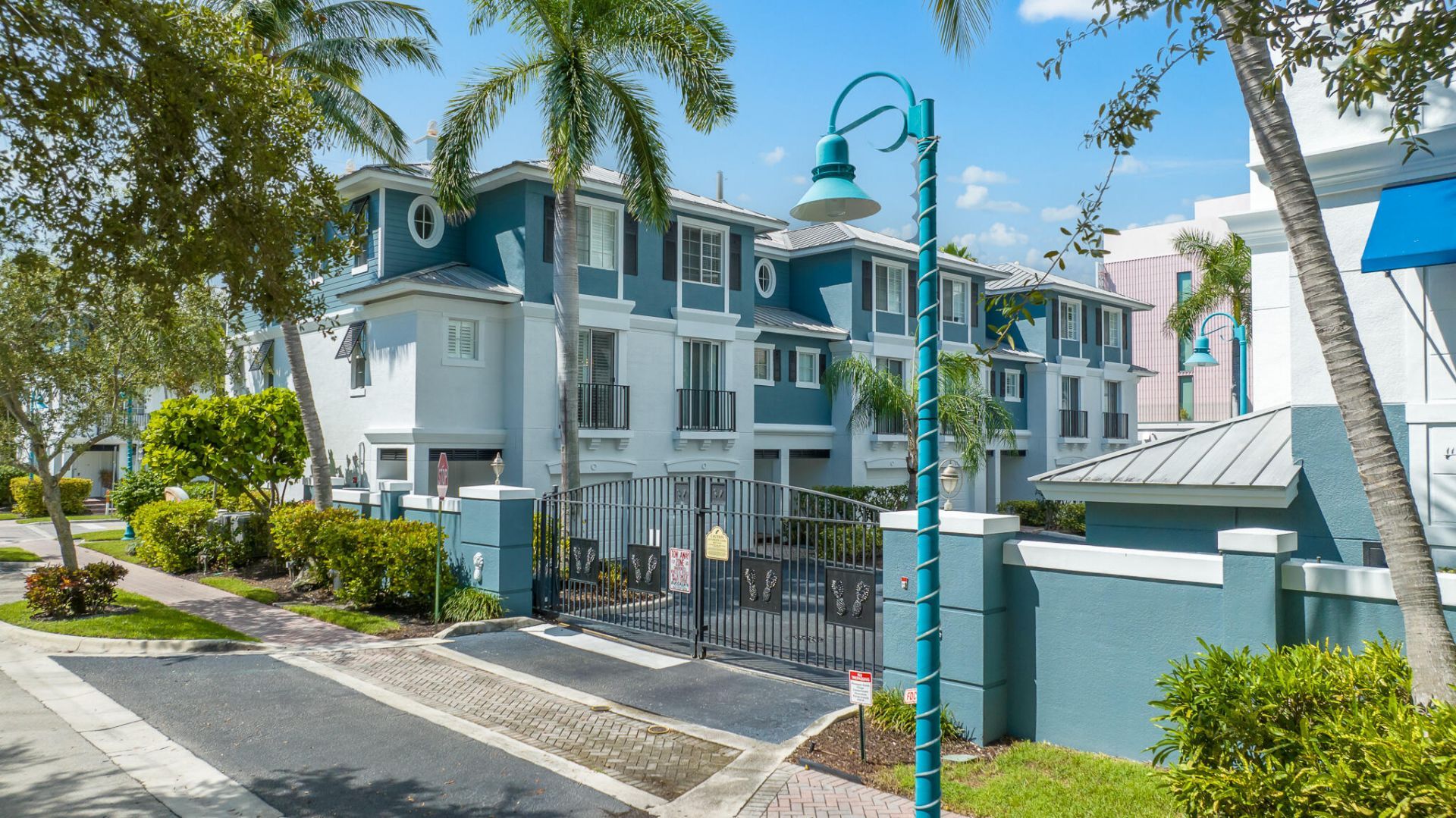 250 NE 3rd Avenue, Unit 1207, Delray Beach, FL 33444 Photo