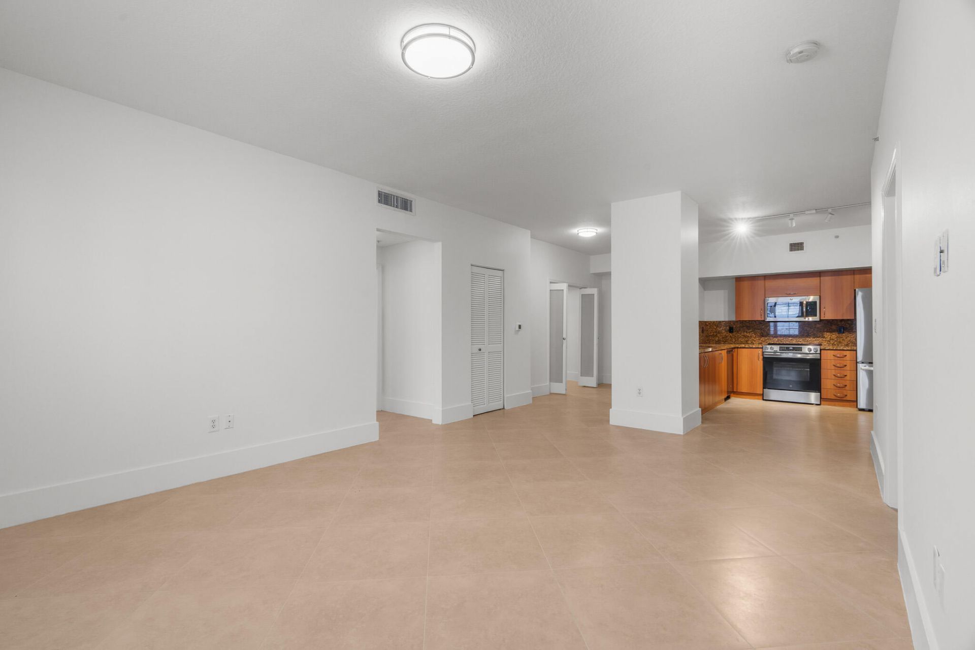 250 NE 3rd Avenue, Unit 1207, Delray Beach, FL 33444 Photo