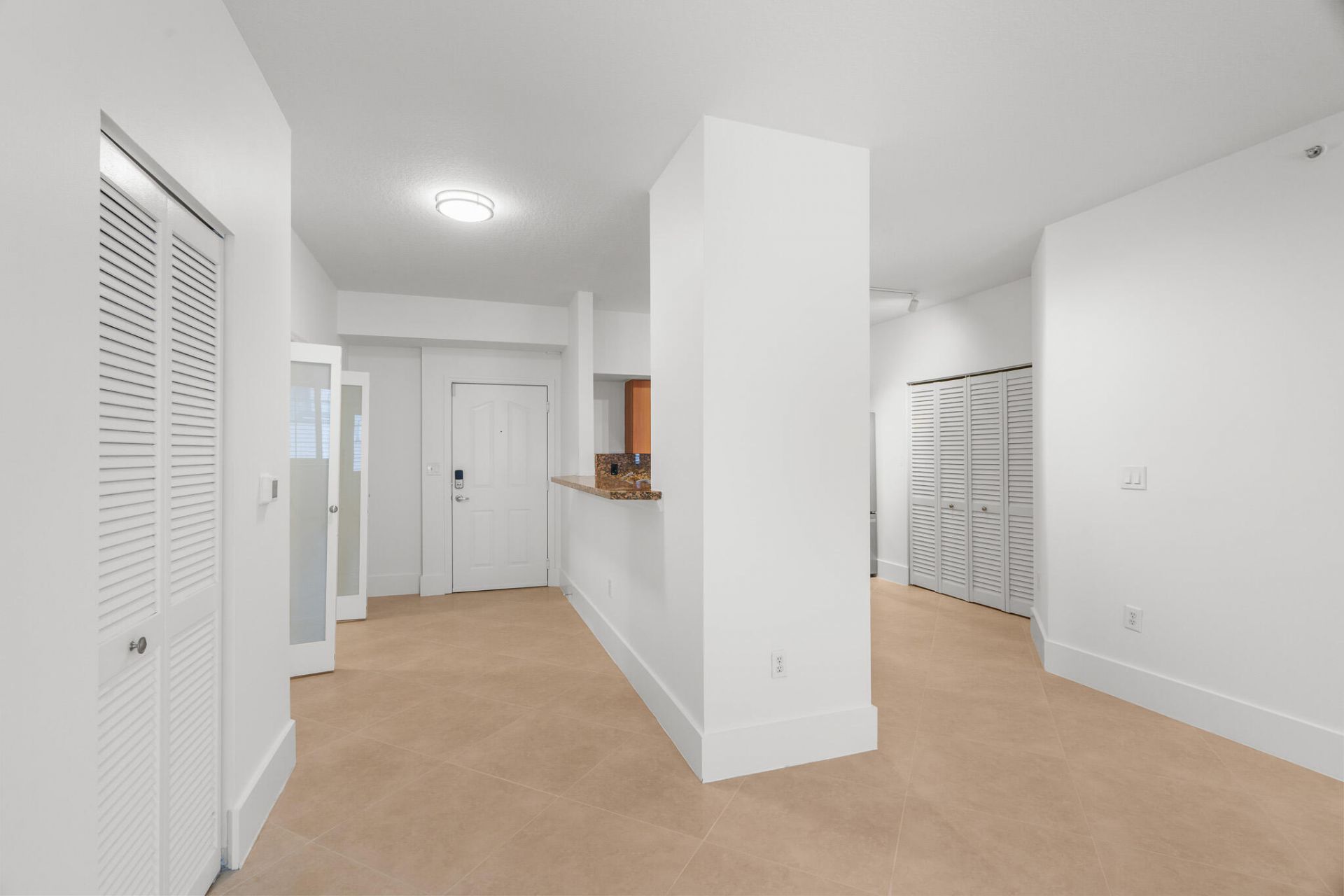 250 NE 3rd Avenue, Unit 1207, Delray Beach, FL 33444 Photo