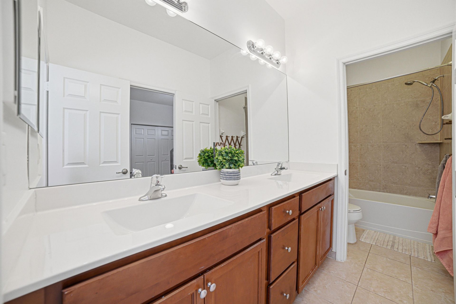 5931 NW 56th Place, Unit 5931, Tamarac, FL 33319 Photo