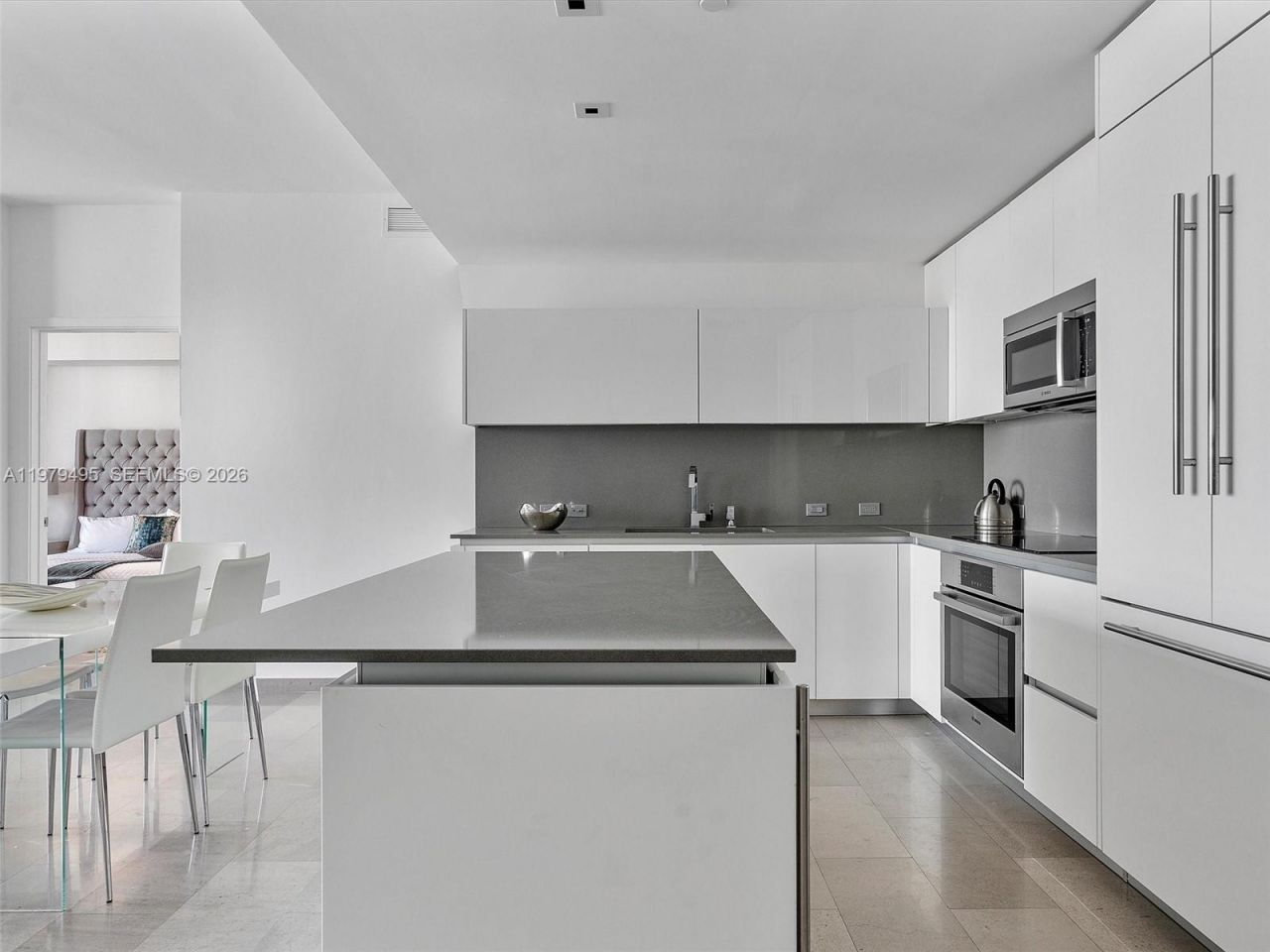 88 SW 7th St, Unit 2709, Miami, FL 33130 Photo