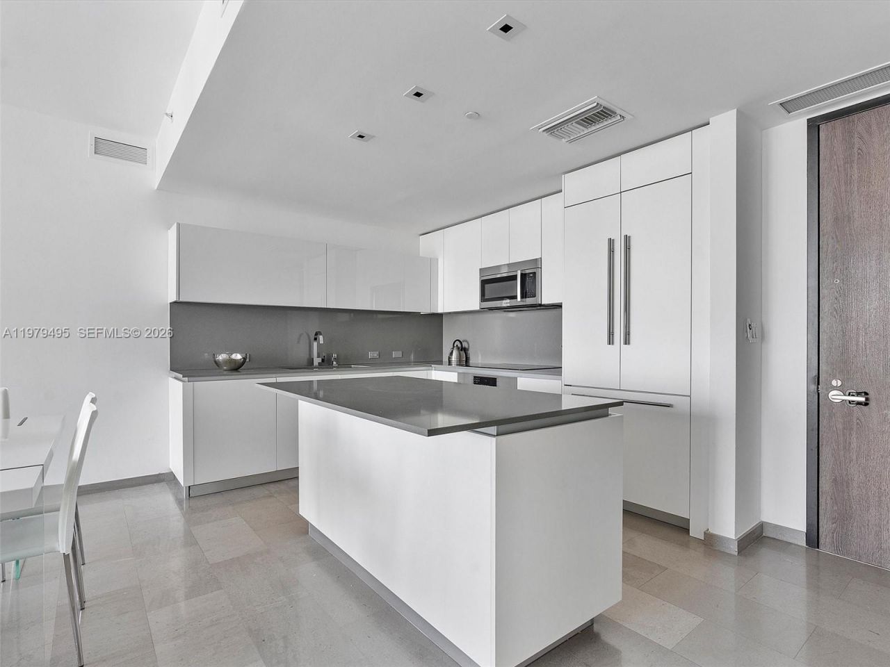 88 SW 7th St, Unit 2709, Miami, FL 33130 Photo