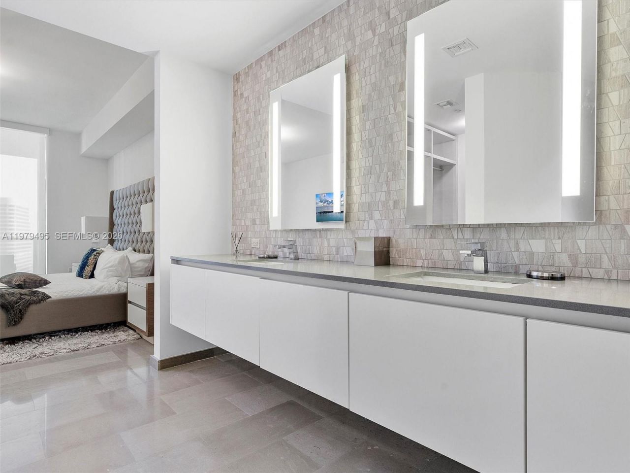 88 SW 7th St, Unit 2709, Miami, FL 33130 Photo