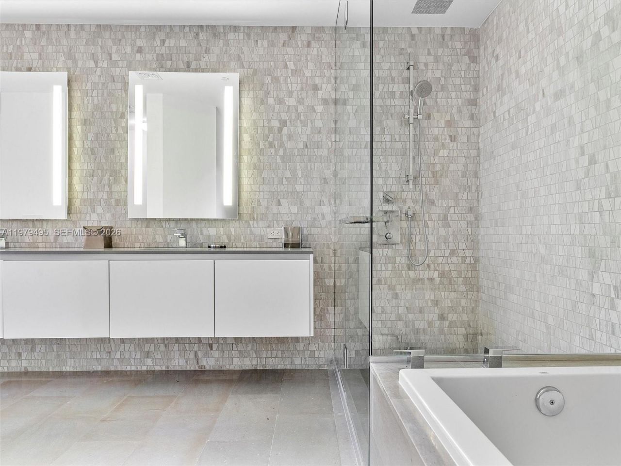 88 SW 7th St, Unit 2709, Miami, FL 33130 Photo