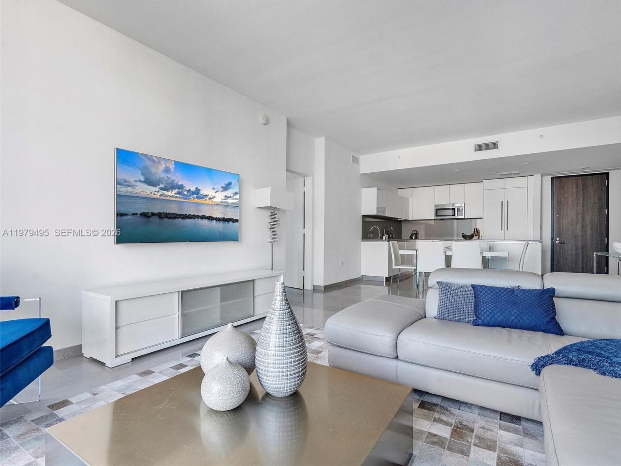 88 SW 7th St, Unit 2709, Miami, FL 33130 Photo