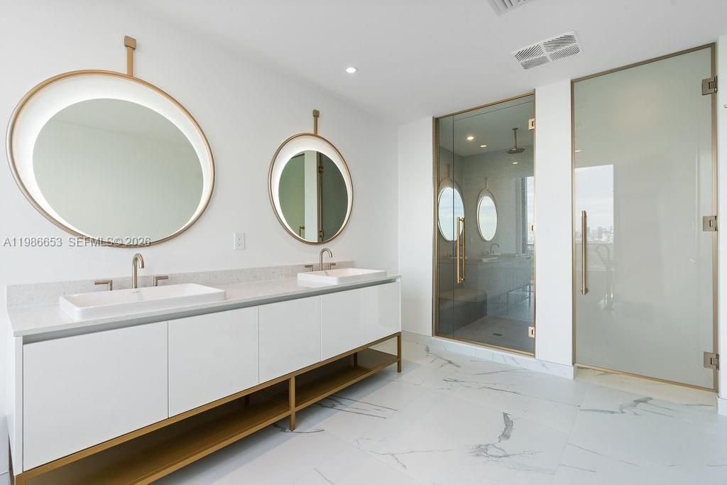 2678 Tigertail Ave , Unit PH1, Miami, FL 33133 Photo