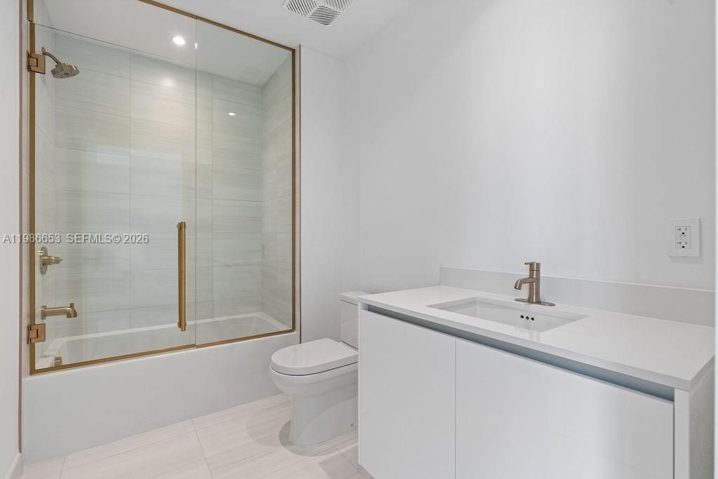 2678 Tigertail Ave , Unit PH1, Miami, FL 33133 Photo