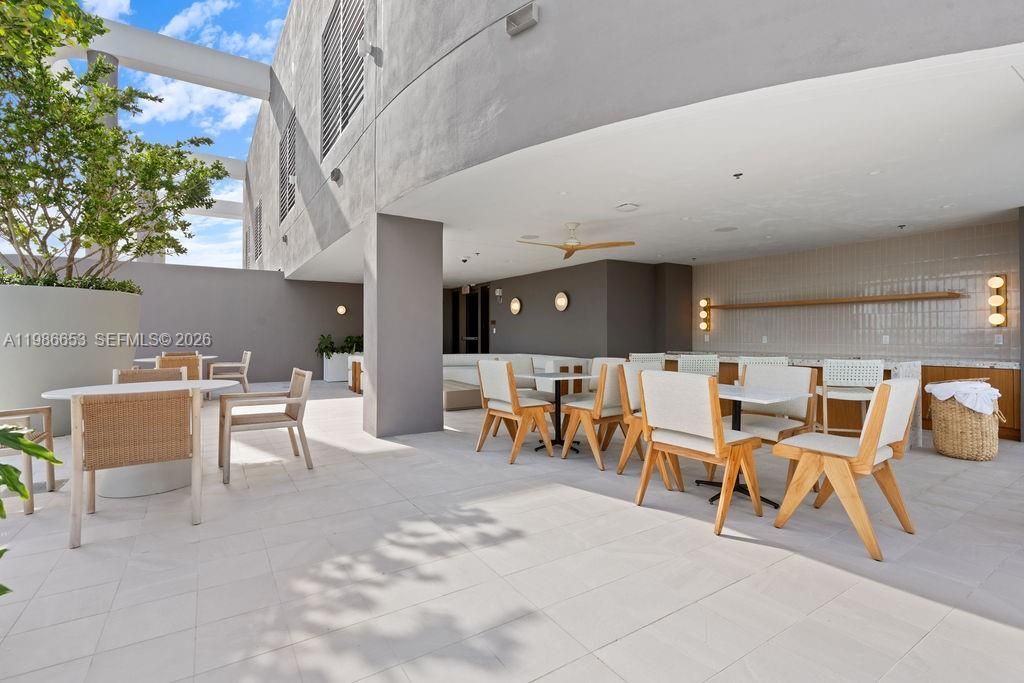 2678 Tigertail Ave , Unit PH1, Miami, FL 33133 Photo