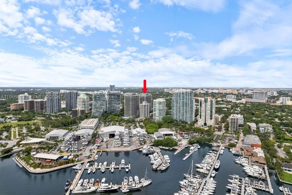 2678 Tigertail Ave , Unit PH1, Miami, FL 33133 Photo