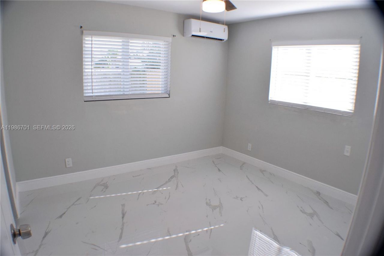 622 NE 6th St , Unit 2, Hallandale Beach, FL 33009 Photo