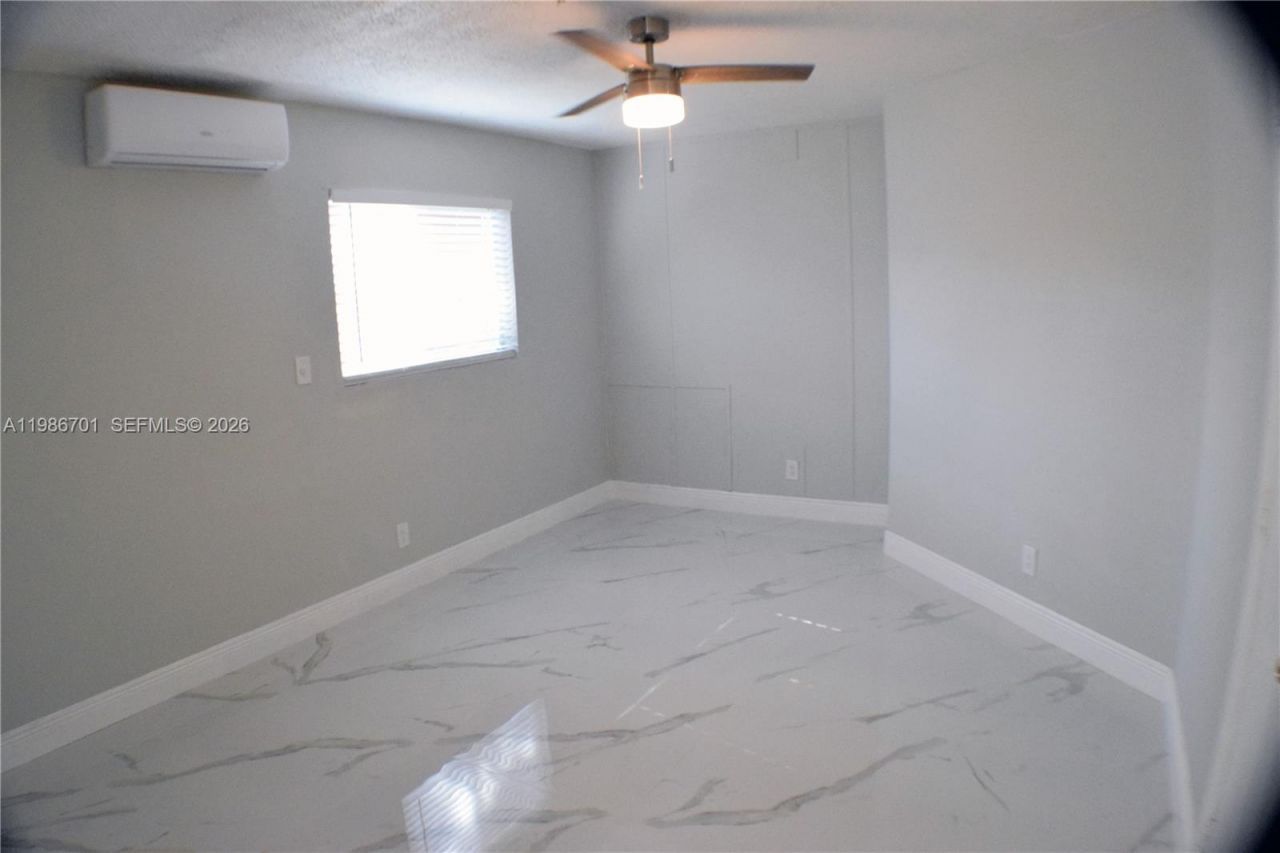 622 NE 6th St , Unit 2, Hallandale Beach, FL 33009 Photo