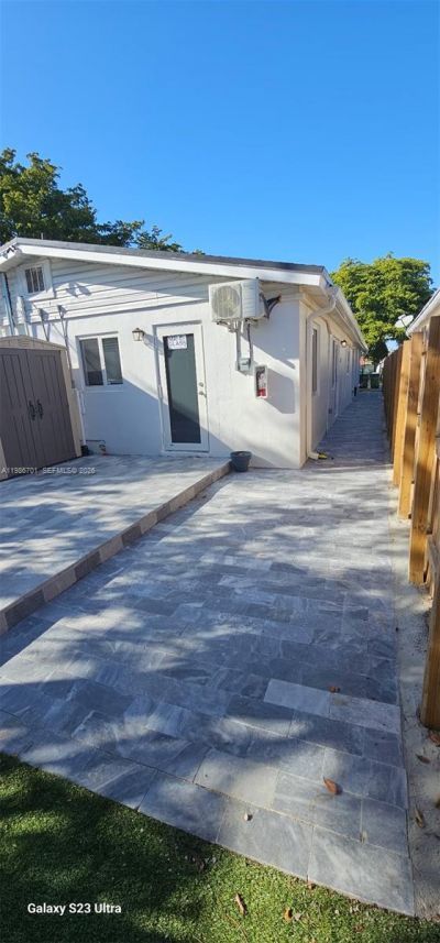 622 NE 6th St , Unit 2, Hallandale Beach, FL 33009 Photo