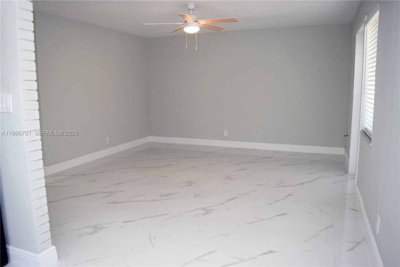 622 NE 6th St , Unit 2, Hallandale Beach, FL 33009 Photo