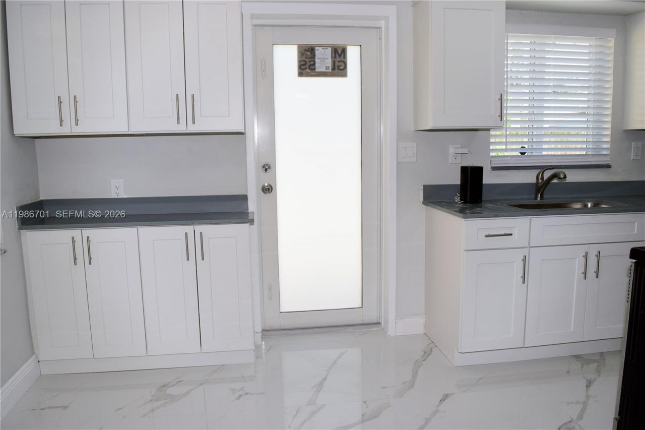 622 NE 6th St , Unit 2, Hallandale Beach, FL 33009 Photo